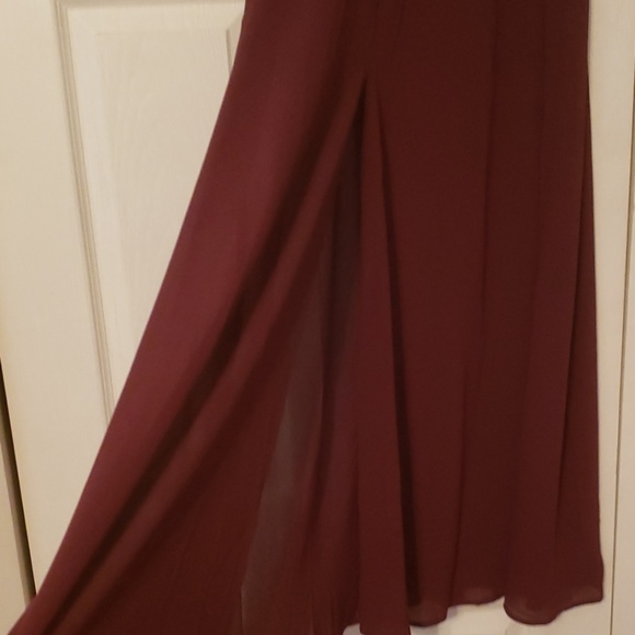 Maroon maxi skirt - Picture 2 of 2